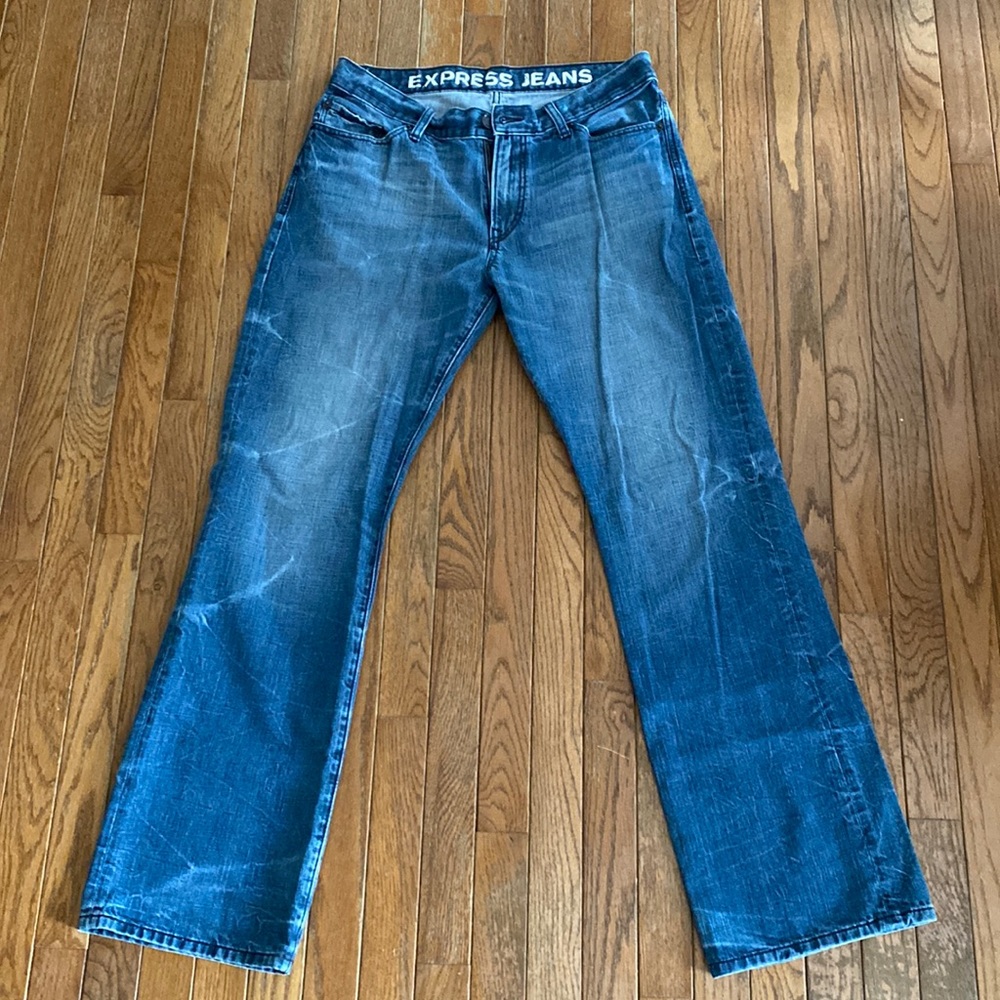 Express Men’s Kingston Classic Bootcut Jeans